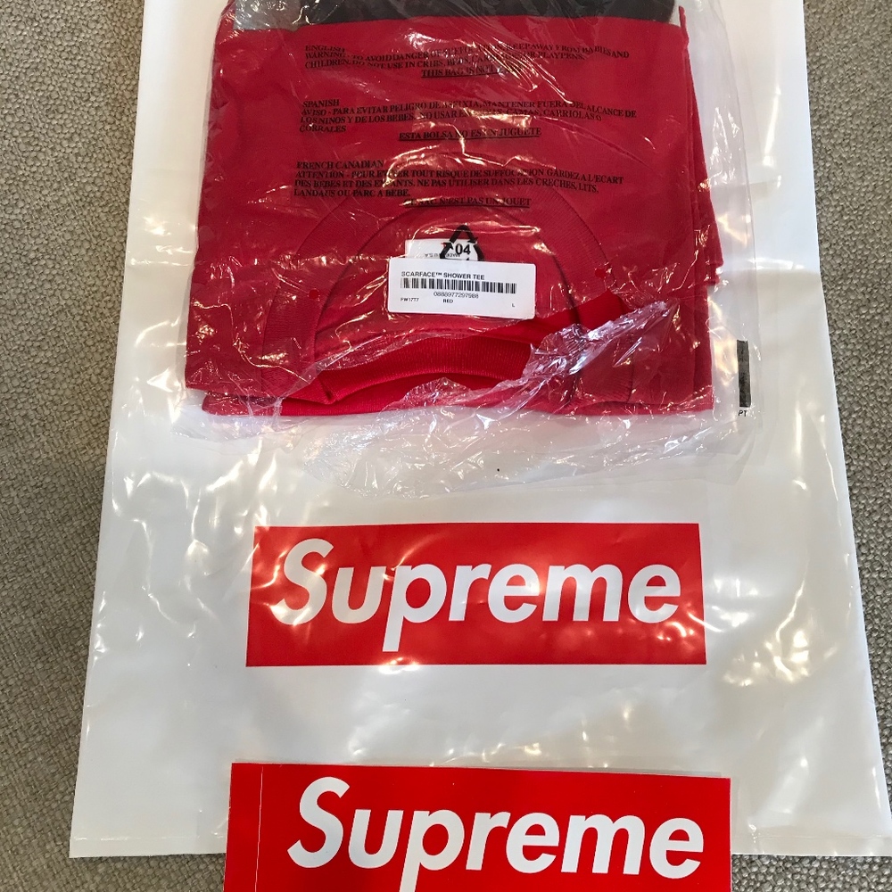 NWT Supreme Red Scarface Shower Tee